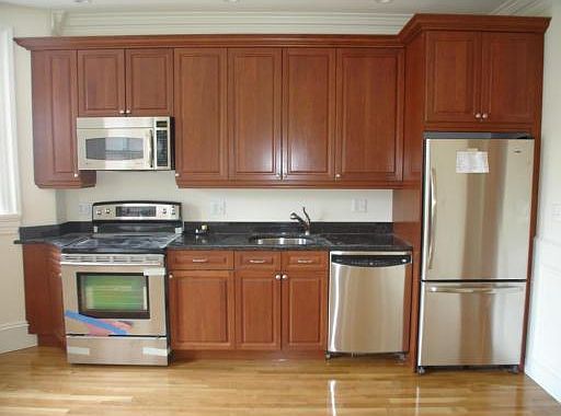 2nd image of 246 Beacon St APT 2B