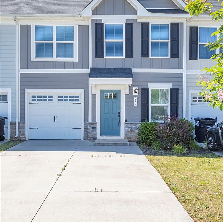 1st image of 233 Scenic Rd