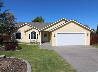 3100 S Rainier St, Kennewick, WA 99337
