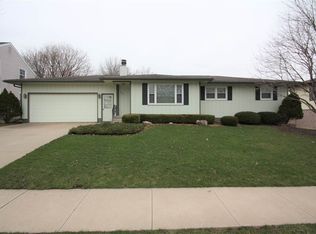 906 Lynda Rd, Waterloo, IA 50701