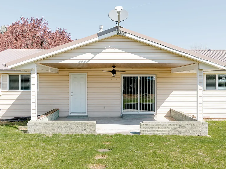 1366 Arata Way — Photo 10