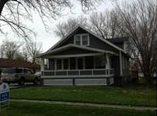 716 W 4th St, Cameron, MO 64429