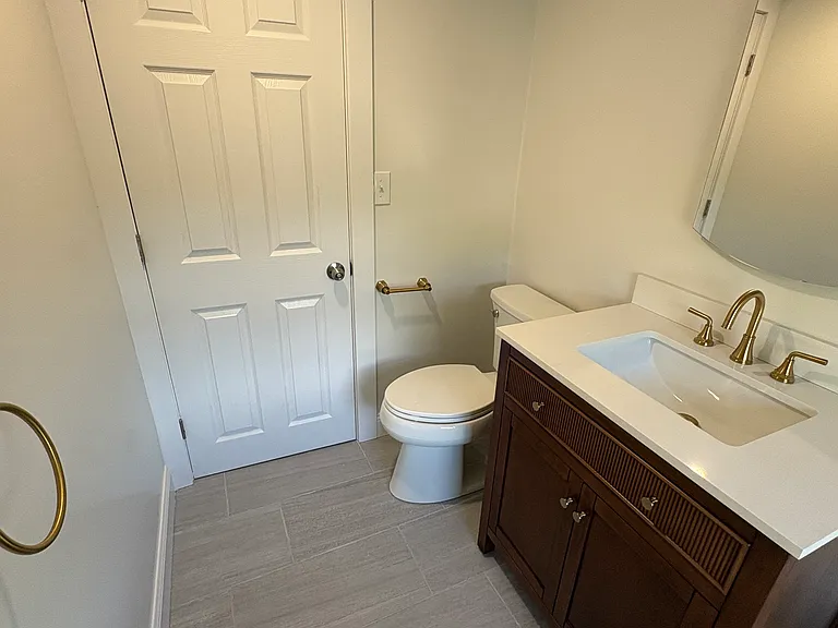 68-70 Adams St #2 — Photo 10