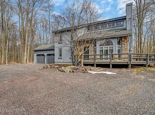 1262 Longrifle Rd, Pocono Pines, PA 18350