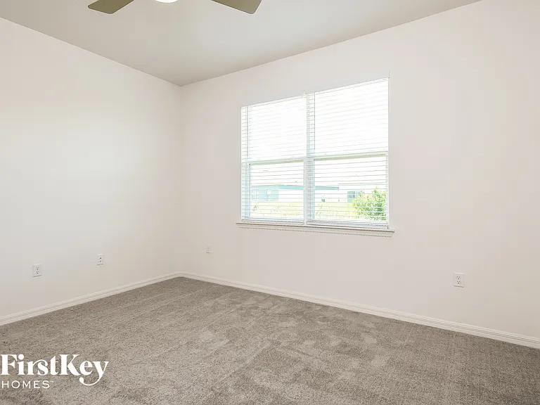 1140 Spokane Point — Photo 11