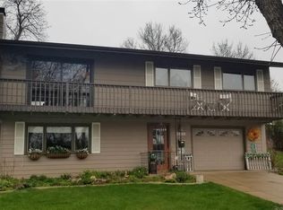 3820 Brookside Dr, Rapid City, SD 57702