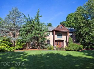32 Hillcrest Dr, Upper Saddle River, NJ 07458