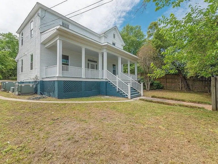 2158 Broad St #C — Photo 13