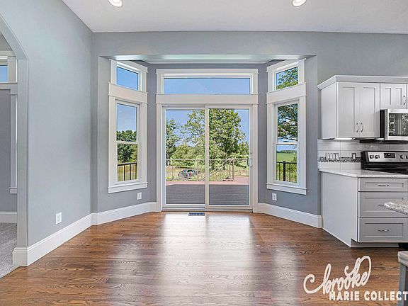 4th image of 9769 Vergennes St SE