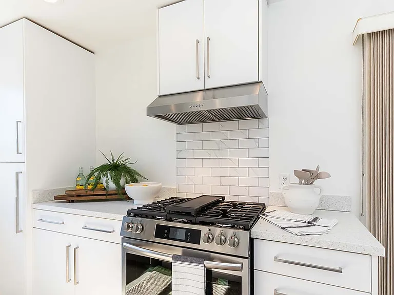 380 Christina Way — Photo 14