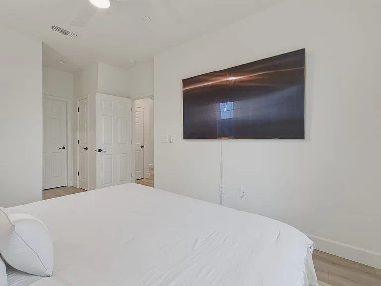 4065 Maddy Ave — Photo 7