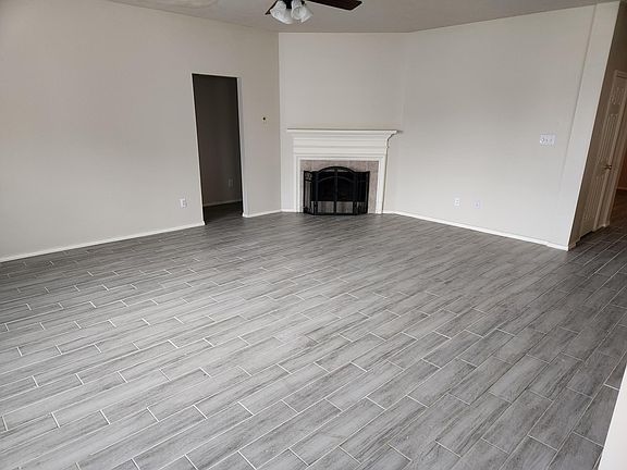 2nd image of 3235 Brook Arbor Ln