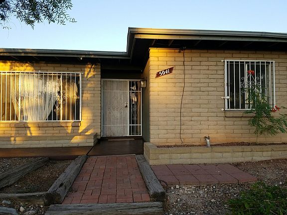 3rd image of 5041 S Greenway Dr