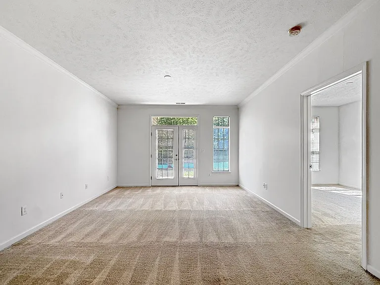 705 Beachfront Dr — Photo 23