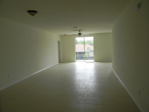 4th image of 1525 Seahorse St
