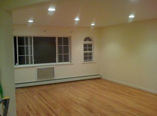7519 21st Ave, East Elmhurst, NY 11370
