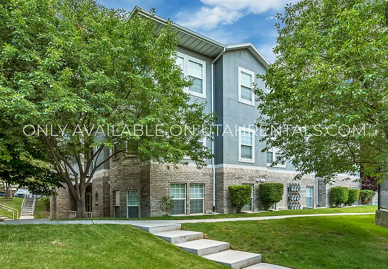 455 Belmont Pl #164-2 — Photo 19