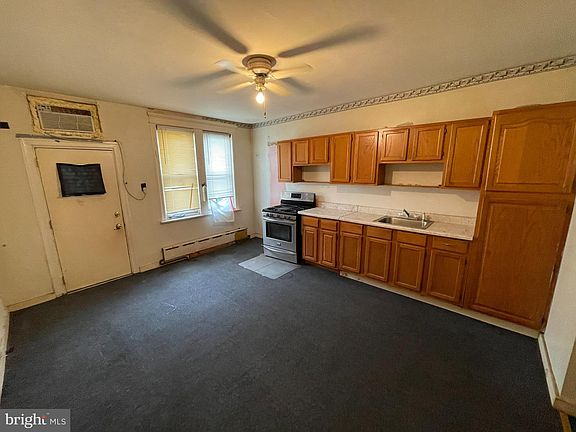 5th image of 7139 Edmund St