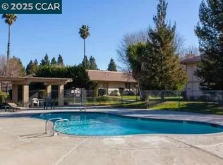 4260 Clayton Rd APT 18, Concord, CA 94521