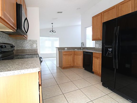 3rd image of 11414 Pinewood Cove Ln