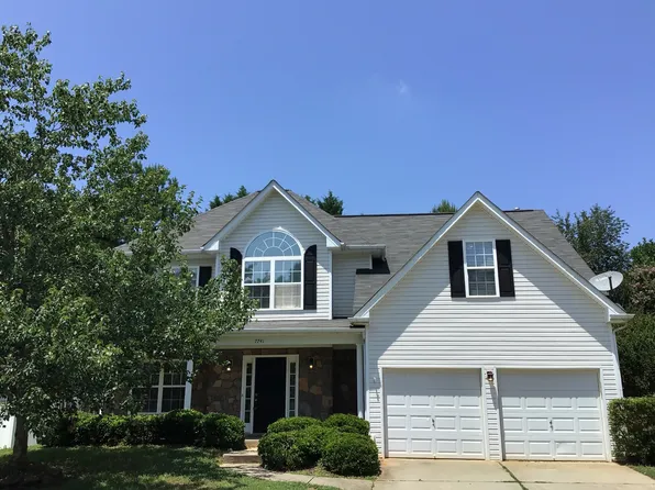 7741 E Berkeley Rd, Denver, NC 28037