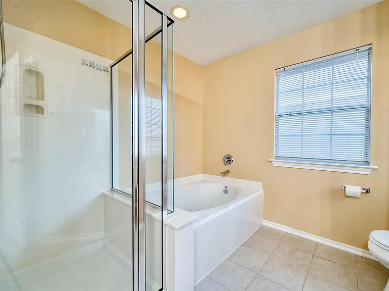 2831 Hackamore Hollow Ln — Photo 30