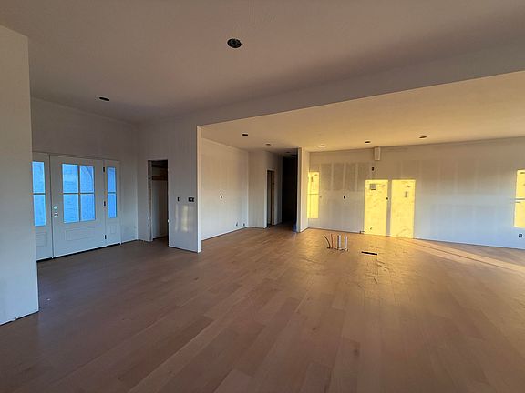 5th image of 1792 W Gaslight Drive