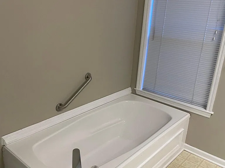 438 Joshua Ct — Photo 8