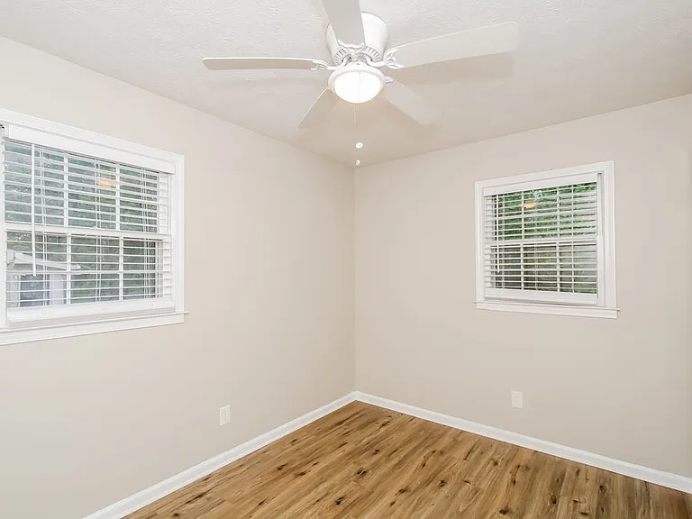 6325 Wellington Way — Photo 14