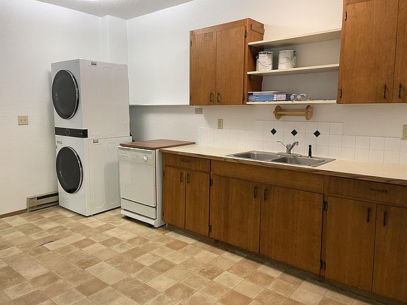 3rd image of 248 N Asbury St #2