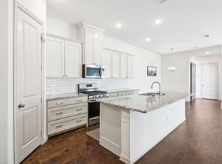 4404 Meadow Hawk Dr, Arlington, TX 76005