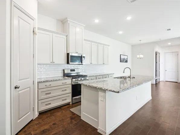 4404 Meadow Hawk Dr, Arlington, TX 76005