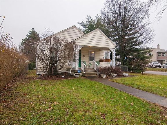 2nd image of 2657 Stanley Ave