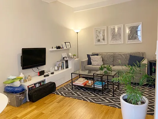 Rented by Rachel Realty | media 15