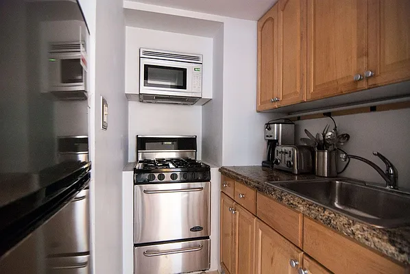 Rented by WAM Partners - William Moses Co. | media 29