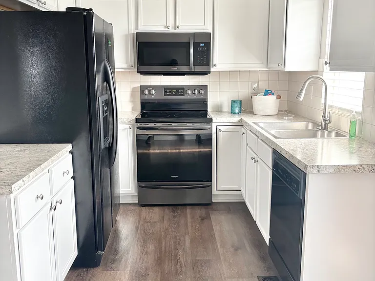 1719 N Amber Ridge St — Photo 3