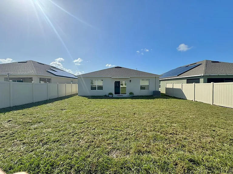 177 Sofia Ln — Photo 32