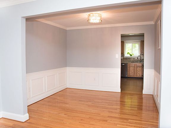 4th image of 10331 Bushman Dr