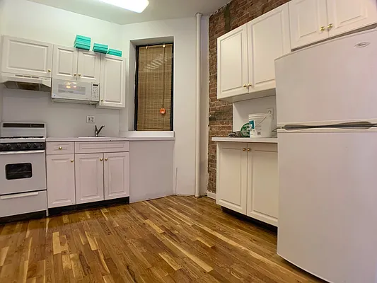 Rented by Corcoran | media 3