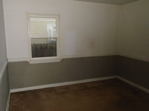 3rd image of 2708 Hawthorne St