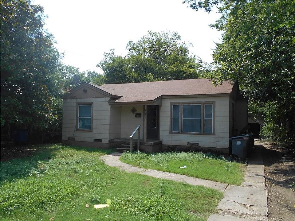 1st image of 3822 Poinsettia Dr