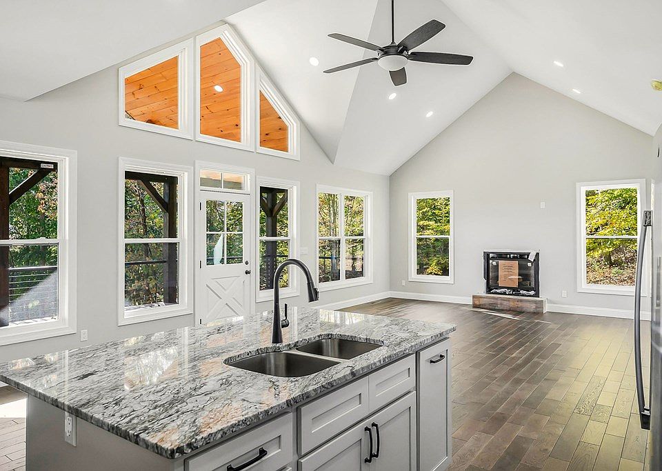 13th image of this home