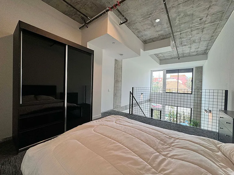 Harvey Hillcrest — Photo 62