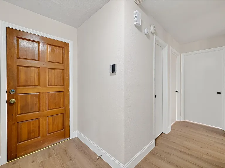 5530 Oak Falls Dr — Photo 7