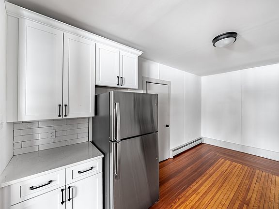 4th image of 245 Clinton St APT 1C