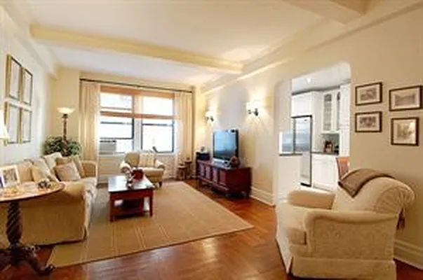 Sold by Douglas Elliman | media 10