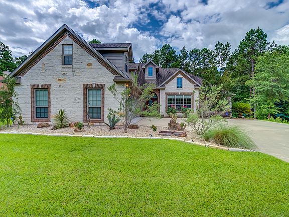 5th image of 305 Hunters Glen Dr