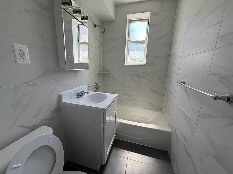 143-50 Barclay Ave #6G — Photo 5