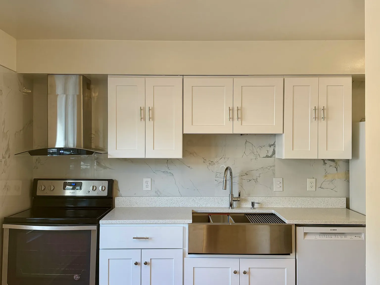 3 bed, 1.5 bath, 1200 sqft, $1,785 — Photo 1