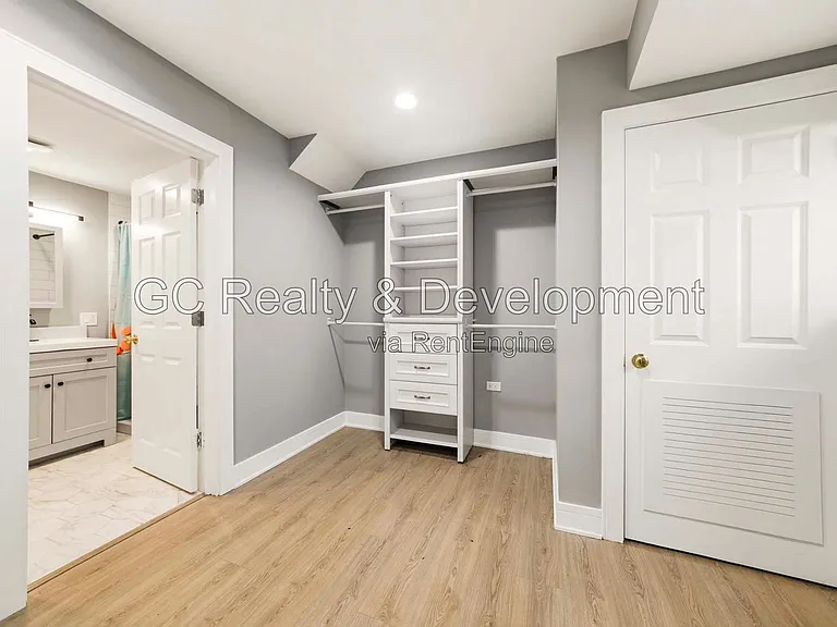 27W180 Cooley Ave #1 — Photo 10